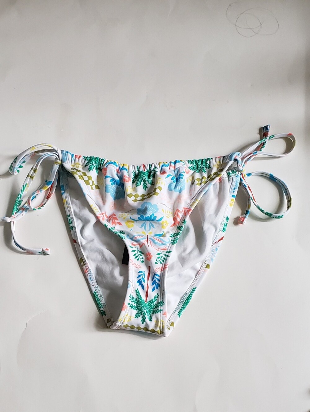 Wild Fable Tropical Side Tie Bikini Bottoms NWT Small White Floral Palm Tree